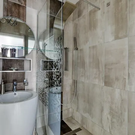 123home-suite & Bed & Breakfast 3*