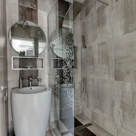 123home-suite & Bed and Breakfast Σερί